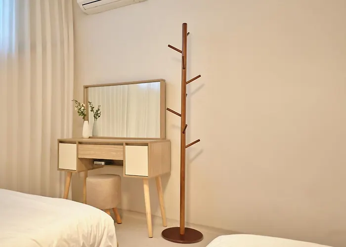 Nook Gangnam #4min To Seonjeongneung#4 Double Beds #선정릉역 도보 4분#공항버스이용편리#호텔급 침구#각 방 에어컨 #무료 Wi-fi#최대8인#2025년올리모델링#세탁건조기 Apartment Seoul