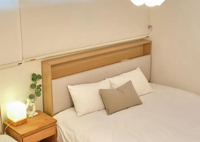 Nook Gangnam #4min To Seonjeongneung#4 Double Beds #선정릉역 도보 4분#공항버스이용편리#호텔급 침구#각 방 에어컨 #무료 Wi-fi#최대8인#2025년올리모델링#세탁건조기 Seoul